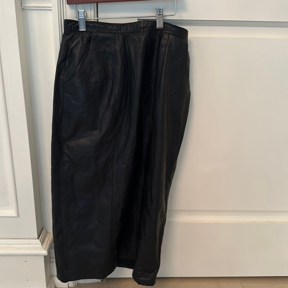 Leather skirt